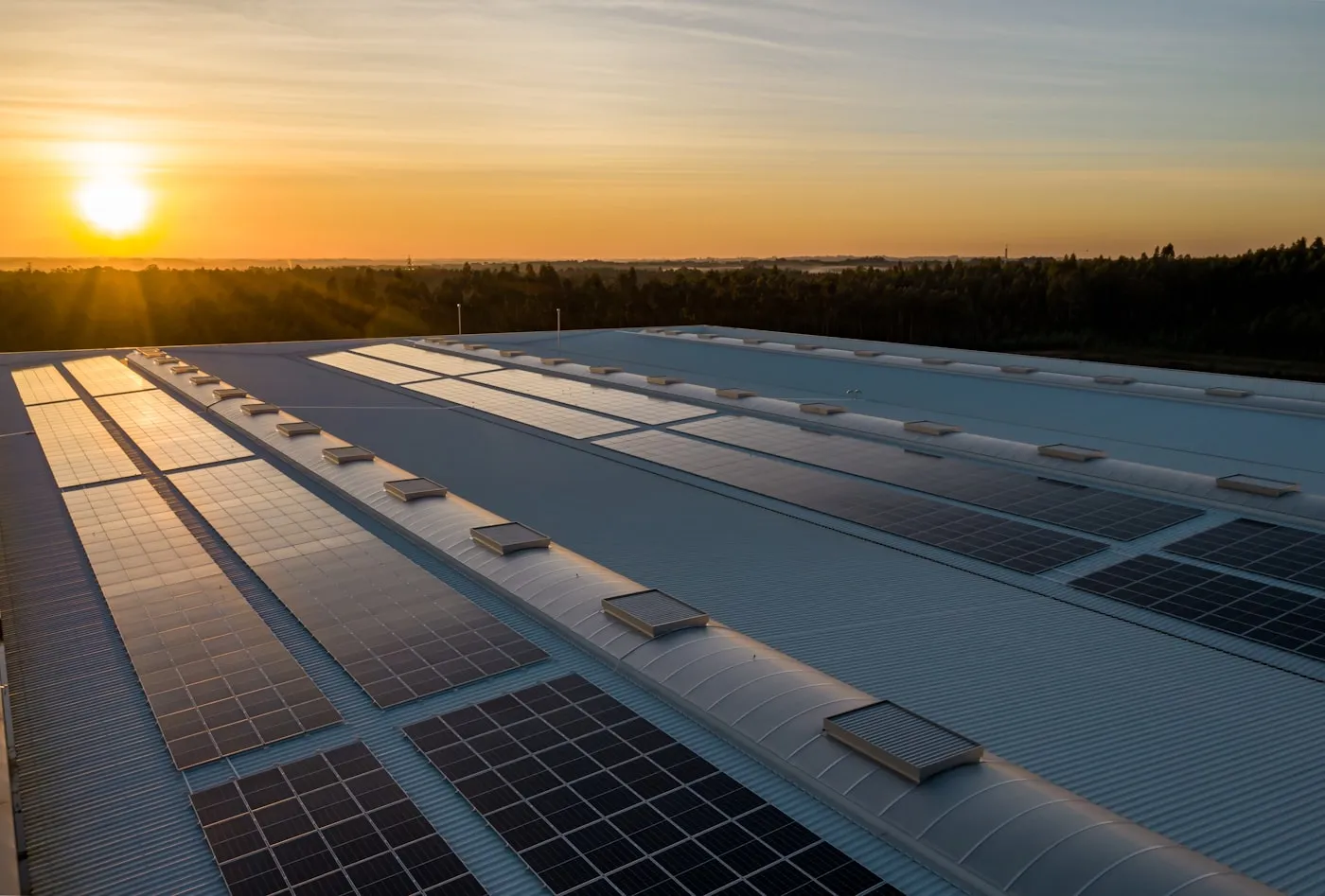 Vue aérienne d'une installation solaire partagée